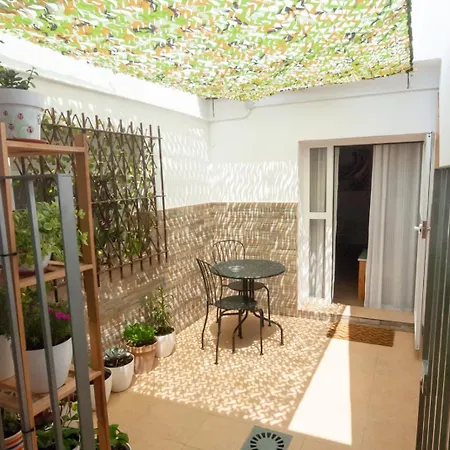 Apartment Minicasa Luna 2 Con Patio Chiclana de la Frontera